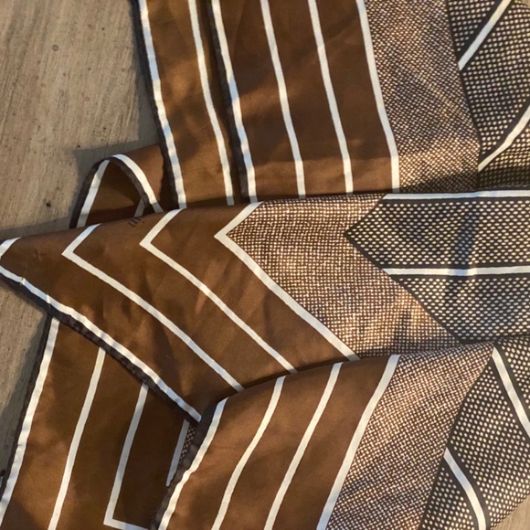 Pierre Balmain French Silk Scarf - Picture 4 of 6